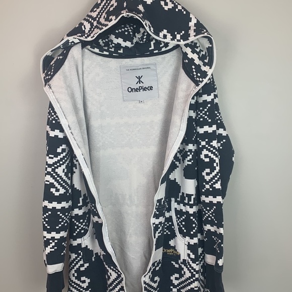 Onepiece Holiday Reindeer Onsie NWOT - Picture 9 of 16